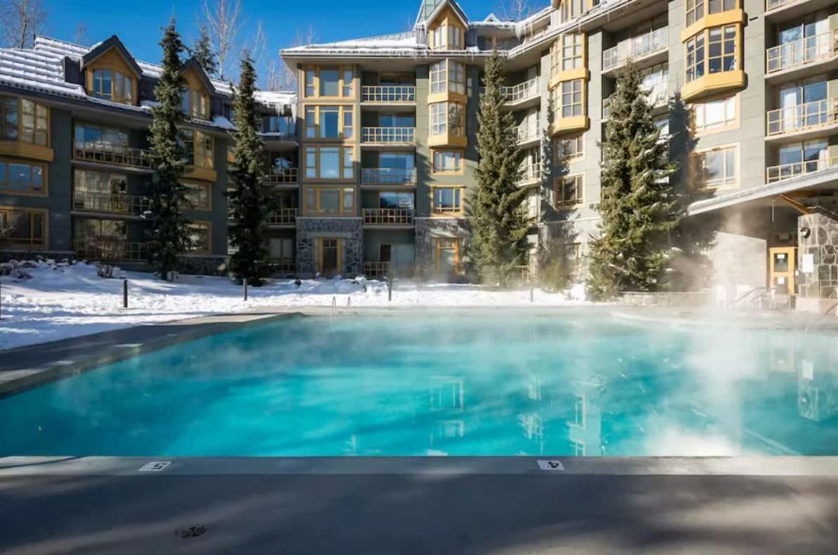 Renovated 1Bed-1Bath In Village With Pool, Hot Tub, And Sauna Whistler Exterior photo