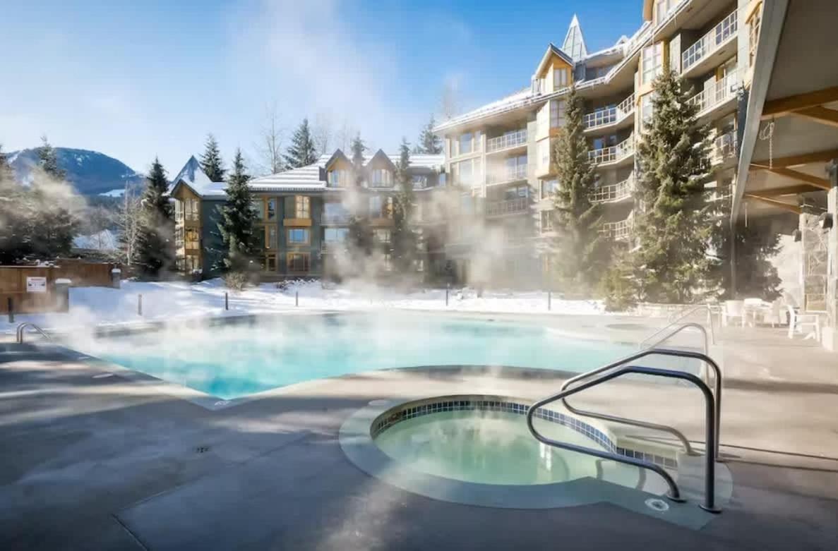 Renovated 1Bed-1Bath In Village With Pool, Hot Tub, And Sauna Whistler Exterior photo